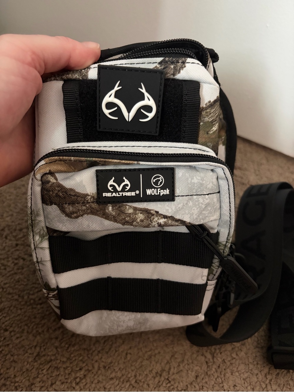 Realtree WOLFpak small sling bag